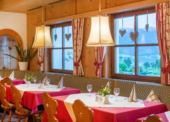 Schwarzenbach - Wellness & Hotell 3*