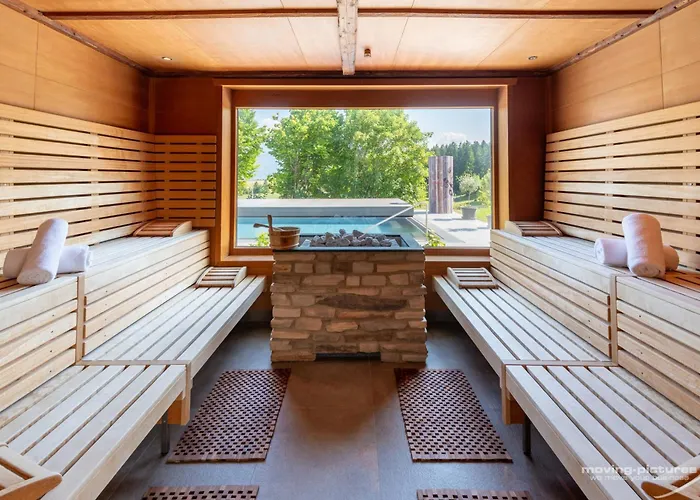 Hotell Schwarzenbach - Wellness & Rieden