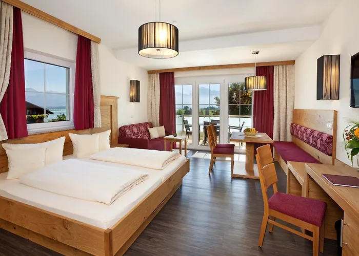 Hotell Schwarzenbach - Wellness & 3*