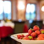 Schwarzenbach - Wellness & Hotel