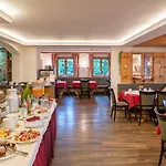 Schwarzenbach - Wellness & Hotel