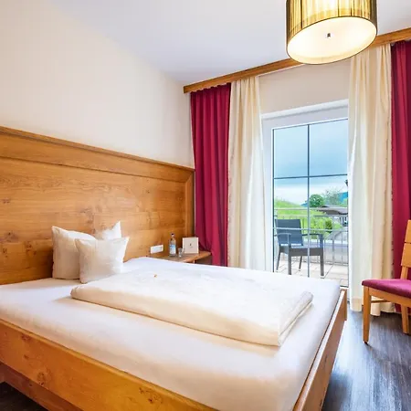 Hotel Schwarzenbach - Wellness & 3*