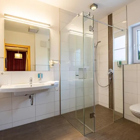 Schwarzenbach - Wellness & 3* Rieden am Forggensee