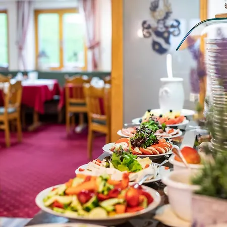 Schwarzenbach - Wellness & 3* Rieden am Forggensee