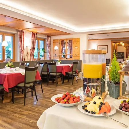 Schwarzenbach - Wellness & Hotel