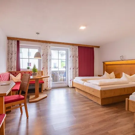 Schwarzenbach - Wellness & Hotel 3*