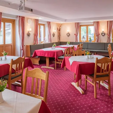 Schwarzenbach - Wellness & Hotel 3*