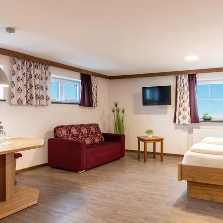 Schwarzenbach - Wellness & Hotel