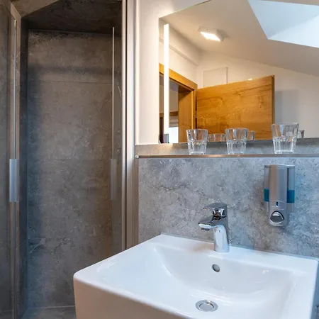 Hotel Schwarzenbach - Wellness & 3*