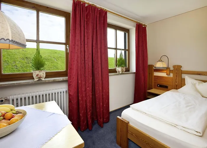 Schwarzenbach - Wellness & 3* Rieden
