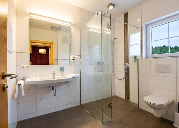 Schwarzenbach - Wellness & 3* Rieden