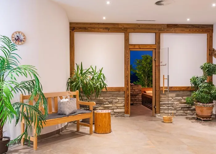 Schwarzenbach - Wellness & Hotel 3*