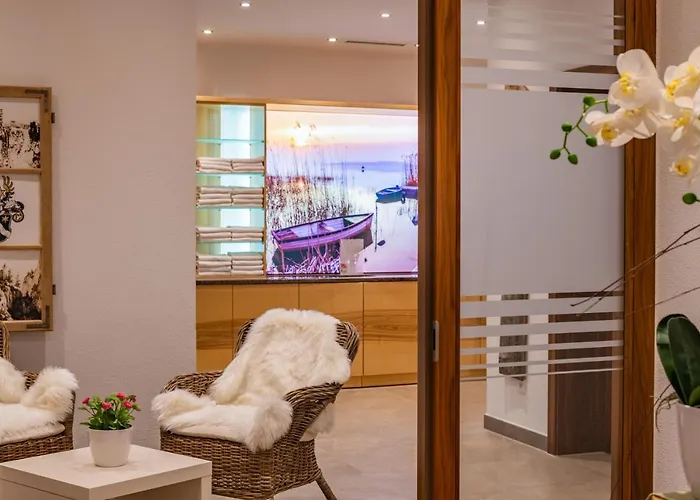 Schwarzenbach - Wellness & 3* Rieden