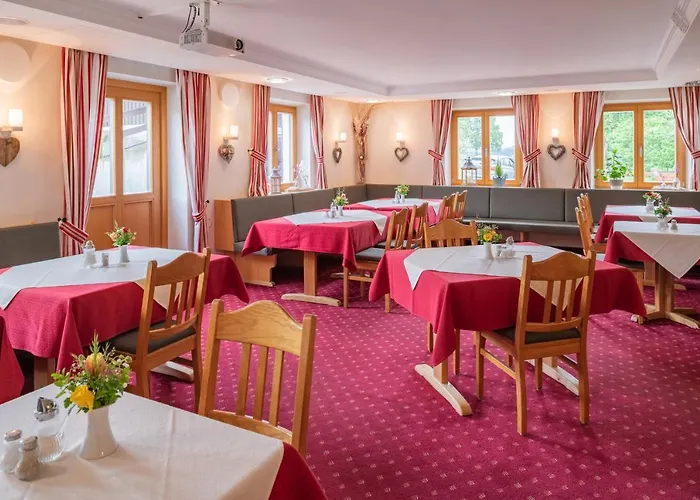 Schwarzenbach - Wellness & Hotel 3*