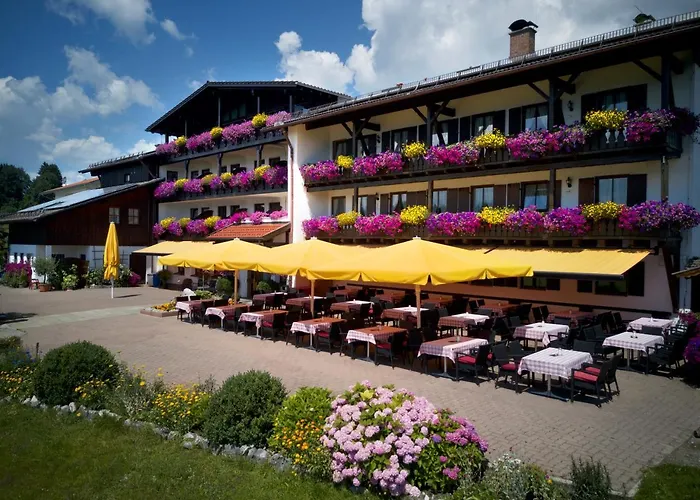 Schwarzenbach - Wellness & Hotel 3*